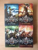 John Flanagan - Broederband 1 t/m 4, Boeken, Ophalen of Verzenden, Gelezen, John Flanagan