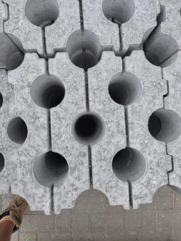 Grasbeton 40x40x12 vlak GS1 beschikbaar voor biedingen