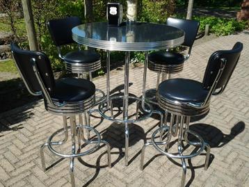 Bel Air bartafel + 4 Amerikaanse barkrukken fifties sixties beschikbaar voor biedingen