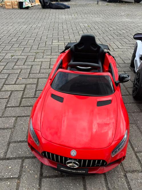 Elektrische kinderauto – Mercedes AMG, Kinderen en Baby's, Speelgoed | Buiten | Accuvoertuigen, Zo goed als nieuw, Ophalen