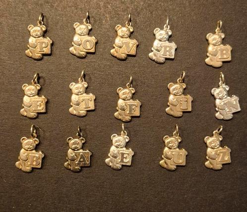 kinder beertjes met letter hanger/bedel– Sterling zilver, Sieraden, Tassen en Uiterlijk, Bedels, Nieuw, Overige merken, Zilver