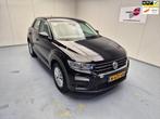 Volkswagen T-Roc 1.0 TSI Style Navi/carplay Ecc Cruise Contr, Auto's, Volkswagen, Voorwielaandrijving, Stof, Gebruikt, Zwart