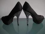 GRATIS VERZENDEN | NIEUWE sexy zwarte pinup hakken 38.5, Kleding | Dames, Schoenen, Verzenden, Zwart, Nieuw, Schoenen met hoge hakken