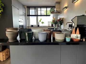 11 planten potten 20cm aardewerk duurzaam + gratis extras beschikbaar voor biedingen