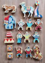 Vintage speelgoed circus figuren, ketting met houten kralen, Kinderen en Baby's, Ophalen of Verzenden, Gebruikt, Overige typen