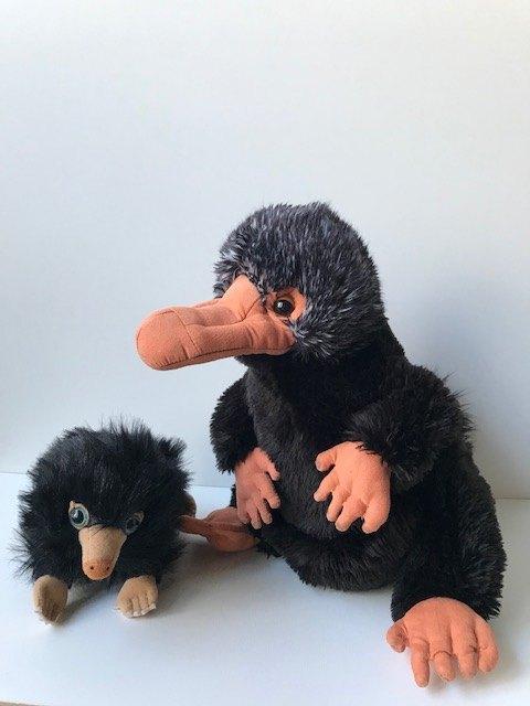 Fantastic Beasts. Niffler knuffels origineel - Harry Potter, Verzamelen, Harry Potter, Zo goed als nieuw, Overige typen, Ophalen of Verzenden
