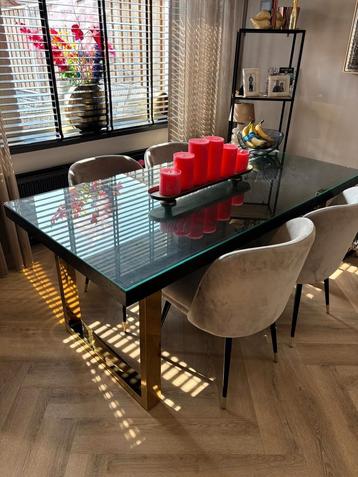Richmond eettafel en salontafel blackbone gold beschikbaar voor biedingen