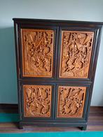 Chinese houtsnijwerk kast, Ophalen