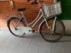 Heerlijk fietsende damesfiets omafiets 3 versnelling 28inch, Fietsen en Brommers, Fietsen | Meisjes, Versnellingen, 26 inch of meer