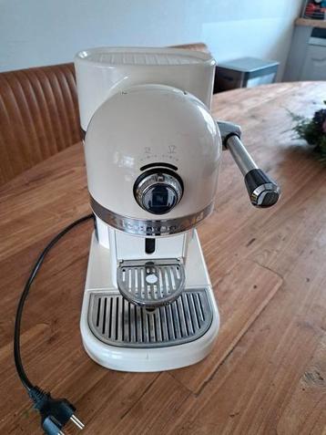 Nespresso kitchenaid klein defect of voor onderdelen beschikbaar voor biedingen