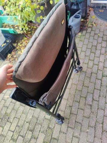 Solar Bankmaster Visstoel beschikbaar voor biedingen