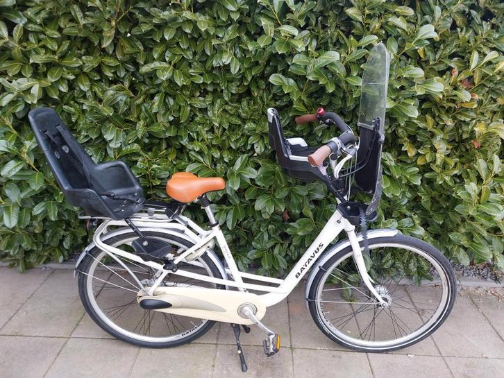 Batavus mambo de luxe 48cm stuurslot 7 versnellingen bobike, Fietsen en Brommers, Fietsen | Dames | Moederfietsen, Zo goed als nieuw