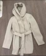 Mooie winterjas maat 40, Kleding | Dames, Jassen | Winter, Maat 38/40 (M), Beige, Ophalen of Verzenden, Gedragen