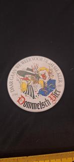 Dommelsch bier carnaval button 1985 (3226), Verzamelen, Biermerken, Ophalen of Verzenden, Zo goed als nieuw, Overige typen, Overige merken