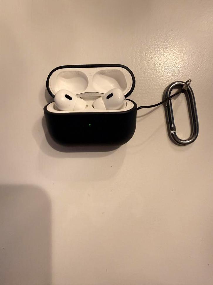 Apple airpods 2 pro, Telecommunicatie, Mobiele telefoons | Oordopjes, Zo goed als nieuw, In gehoorgang (in-ear), Bluetooth, Ophalen of Verzenden
