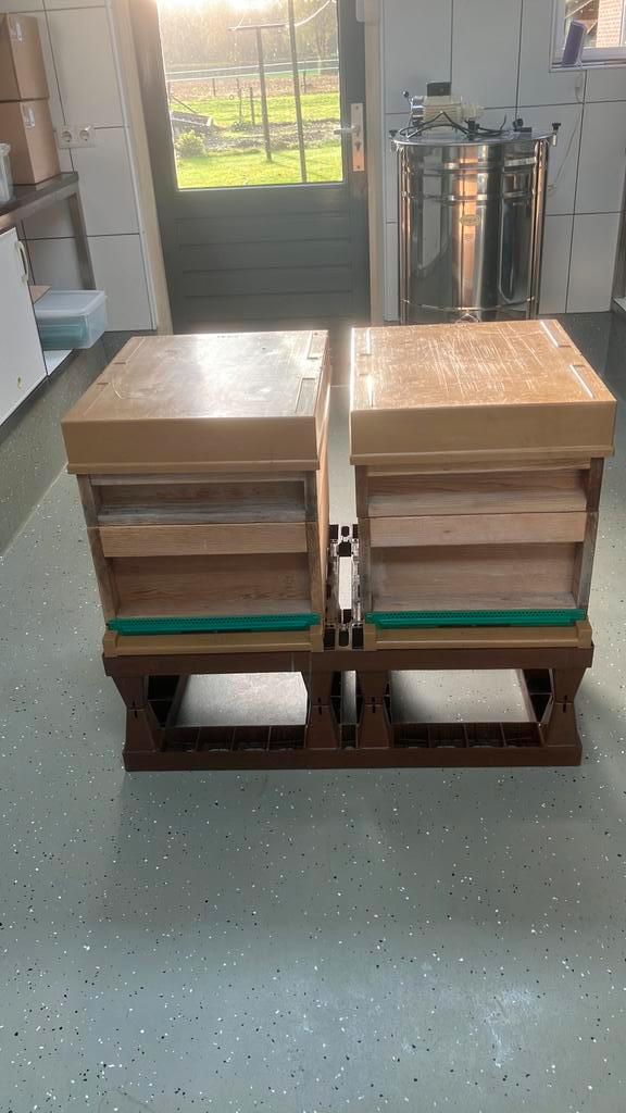 Bijenkasten red ceder spaarkast/simplex formaat, Hobby en Vrije tijd, Overige Hobby en Vrije tijd, Gebruikt, Ophalen