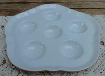 Oranje/ wit eier of slakken schaaltje , S.P.M. Walkure PASEN beschikbaar voor biedingen