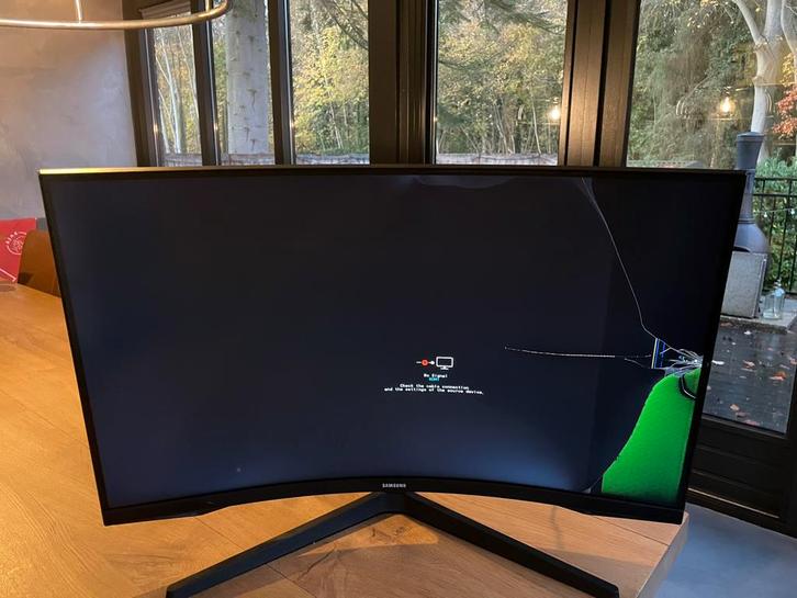 Samsung odyssey g5 curved monitor scherm defect, Computers en Software, Monitoren, Niet werkend, 101 t/m 150 Hz, Gaming, Curved
