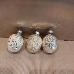 B721 oude kerstbal zilver walnoot, hoogte 5 cm, Diversen, Kerst, Ophalen of Verzenden, Gebruikt