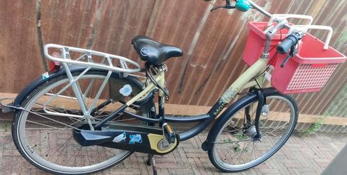Moederfiets werkt nog heel goed., Fietsen en Brommers, Elektrische fietsen, Zo goed als nieuw, Overige merken, 50 km per accu of meer
