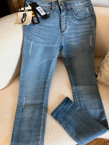 LOIS JEANS NIEUW met prijskrtje mid rise jeans mt26/34 beschikbaar voor biedingen