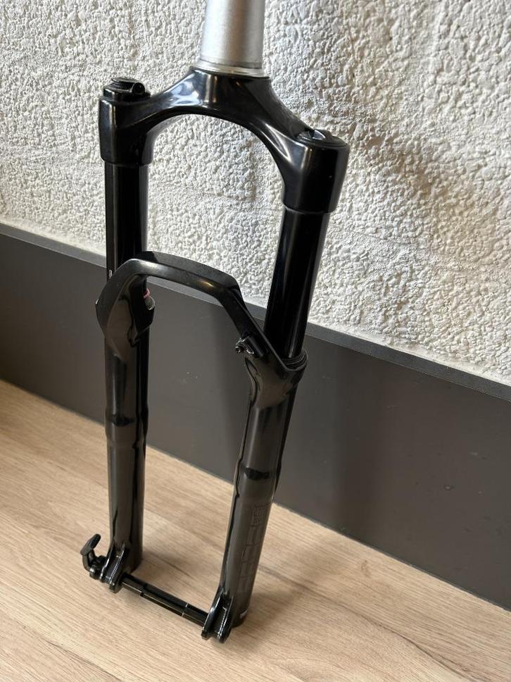 Rockshox Reba RL verende voorvork, Fietsen en Brommers, Fietsonderdelen, Zo goed als nieuw, Mountainbike, Voorvork, Ophalen of Verzenden