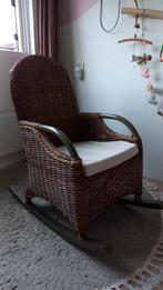 Rotan schommelstoel, Ophalen, Zo goed als nieuw, Wit, Eén