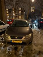 Seat Leon 1.6 TDI 81KW ST 2014 Grijs, Auto's, Voorwielaandrijving, 4 cilinders, Leon, Origineel Nederlands