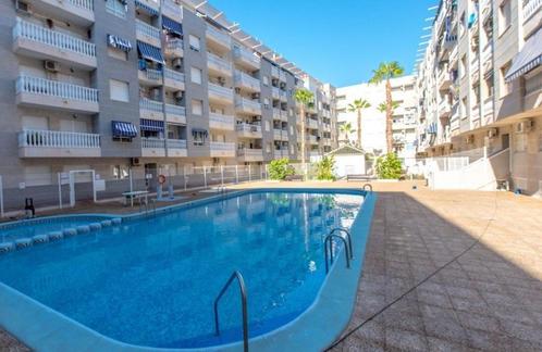 TE KOOP APARTAMENTO TORREVIEJA SPANJE MET EEN GROOT ZWEMBAD, Huizen en Kamers, Buitenland, Spanje, Appartement, Stad, Verkoop zonder makelaar