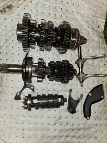 Yamaha R6 1998-2001 meerdere onderdelen  beschikbaar voor biedingen