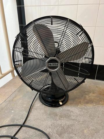 Cinni Tafelventilator - Klassiek Indiaas Design beschikbaar voor biedingen