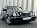 Mercedes-Benz E420 V8 Combi Avantgarde | Aut | Youngtimer |, Auto's, Gebruikt, Overige kleuren, Leder, 92 €/maand