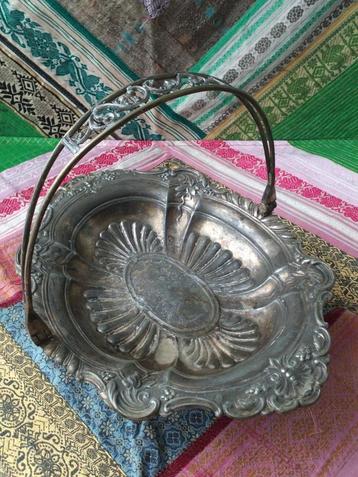 Mooie antieke fruitschaal uit Engeland van silverplate 29 cm beschikbaar voor biedingen