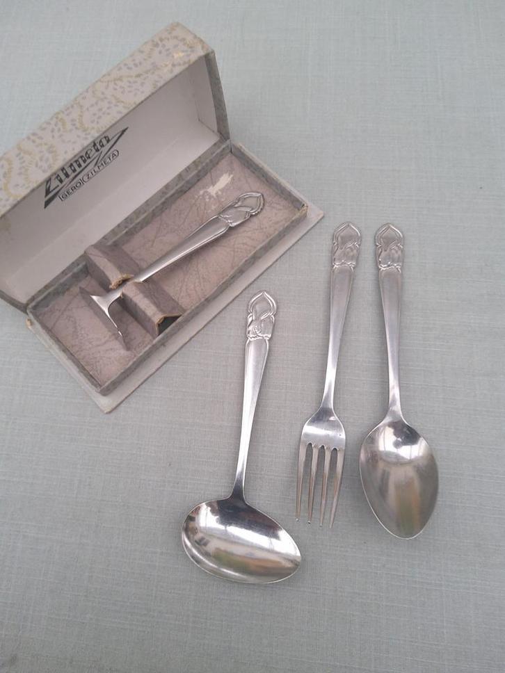 Gero Zilmeta Kinderbestek  -  Haasje / Konijntje, Antiek en Kunst, Antiek | Bestek, Ophalen of Verzenden