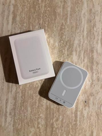 Magsafe Powerbank - Draadloos & Magnetisch beschikbaar voor biedingen