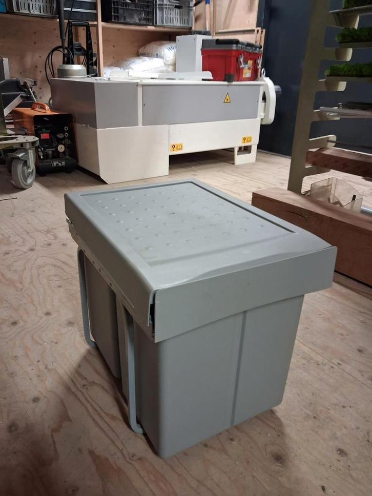 Doeco Inbouw prullenbak, Huis en Inrichting, Woonaccessoires | Prullenbakken, Nieuw, Kunststof, Minder dan 50 cm, 40 liter of meer