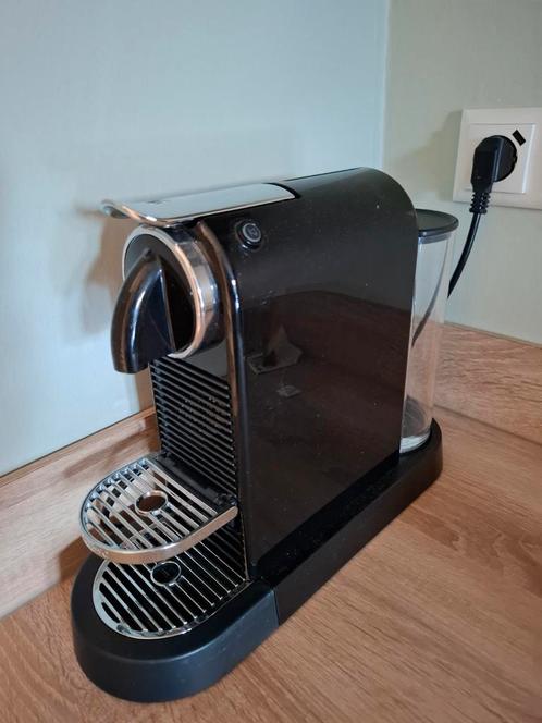 Nespresso Citiz zwart, Witgoed en Apparatuur, Koffiezetapparaten, Zo goed als nieuw, Koffiepads en cups, Koffiemachine, 1 kopje