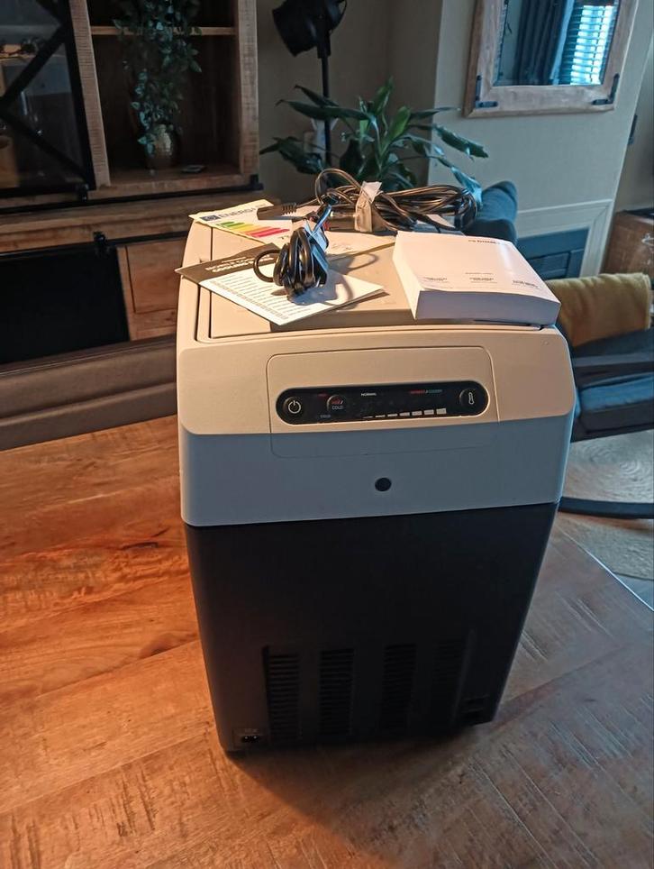 Camping koelbox, Caravans en Kamperen, Koelboxen, Zo goed als nieuw, Elektrisch, Ophalen
