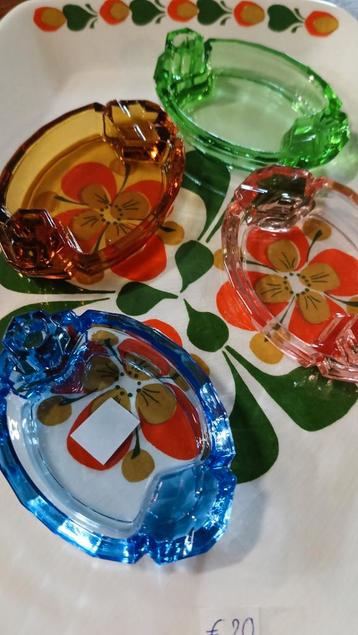 Vintage Glazen Asbakjes - Set van 4 beschikbaar voor biedingen