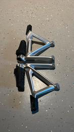 BMW 1200 GS/ 1250  GS voetsteunen achter links en rechts, Ophalen of Verzenden