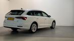 Skoda Octavia Combi 1.0 e-TSI DSG Business Edition Plus Came, Auto's, 65 €/maand, Stof, Gebruikt, Electronic Stability Program (ESP)
