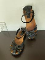 zo goed als nieuwe leren Yokono sandalen mt.38 € 6,00, Sandalen of Muiltjes, Yokono, Ophalen of Verzenden, Zo goed als nieuw