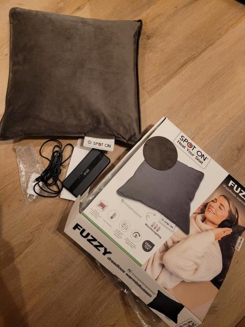 Draadloos warmtekussen spot on, Huis en Inrichting, Woonaccessoires | Kussens, Nieuw, Grijs, Vierkant, Ophalen of Verzenden
