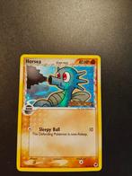 Horsea 50 ex dragon frontiers stamped, Hobby en Vrije tijd, Verzamelkaartspellen | Pokémon, Ophalen, Zo goed als nieuw, Losse kaart