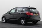 BMW 2 Serie Active Tourer 218i Essential Automaat Cruise, St, 65 €/maand, Gebruikt, LED verlichting, Zwart