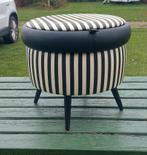 Vintage poef, naaibox in skai zwart/creme, Gebruikt, Rond, Minder dan 50 cm, Ophalen of Verzenden