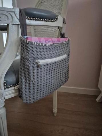 Koeka boekhouder voor stoel beschikbaar voor biedingen