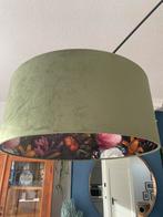 Groene velvet lampenkap met pendel, Huis en Inrichting, Lampen | Lampenkappen, Ophalen, Zo goed als nieuw, Rond
