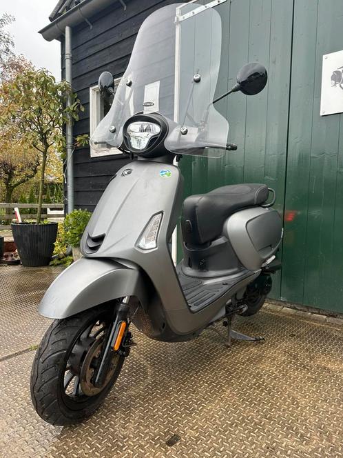Zeer nette Kymco New Like | 2020 | 5695 km | 1e eig | alarm, Fietsen en Brommers, Scooters | Kymco, Zo goed als nieuw, Like, Ophalen