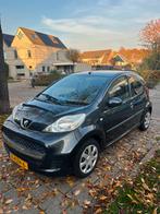 Peugeot 107 1.0 12V 5DR 2010 Grijs, Auto's, Peugeot, Voorwielaandrijving, 4 stoelen, 68 pk, Origineel Nederlands